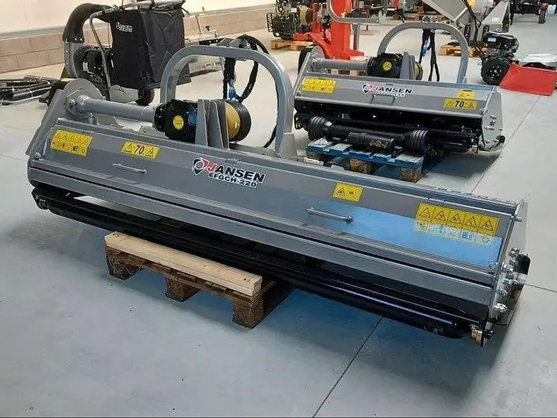 Mulcher Jansen, EFGCH - 220, Schlegelmulcher, Seitenverschiebung